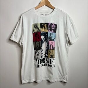 Taylor Swift 2023 Official The Eras Tour Merch size Medium
